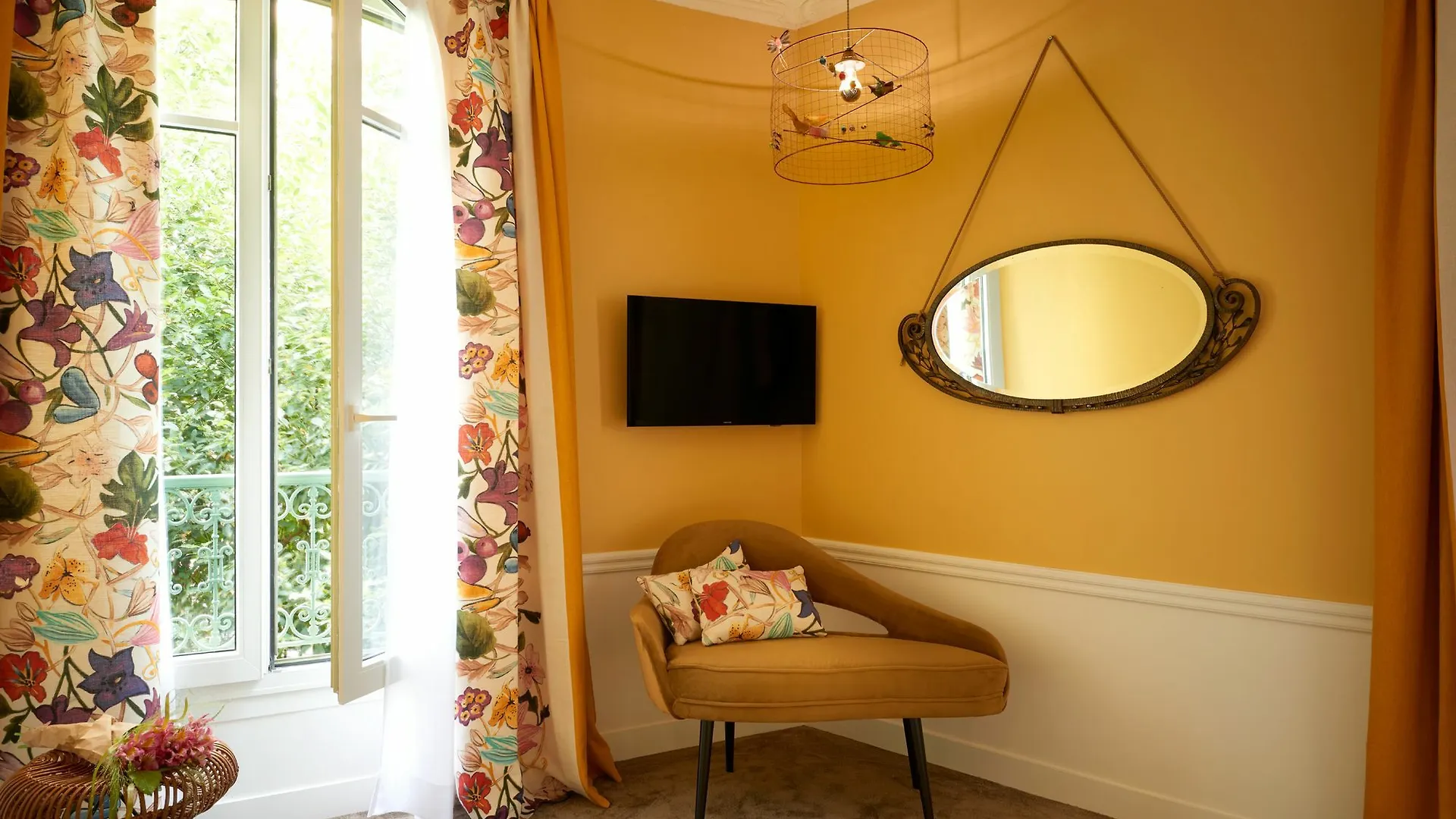 Hotel Maison Lepic Montmartre Paris
