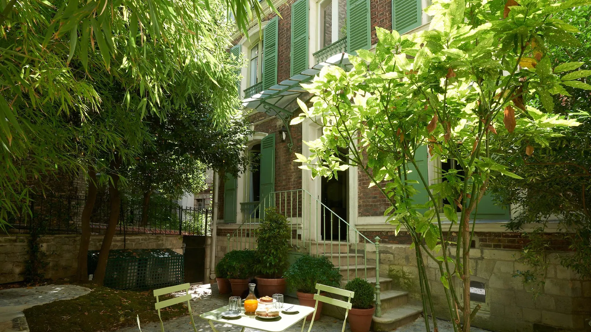 Hotel Maison Lepic Montmartre 3*