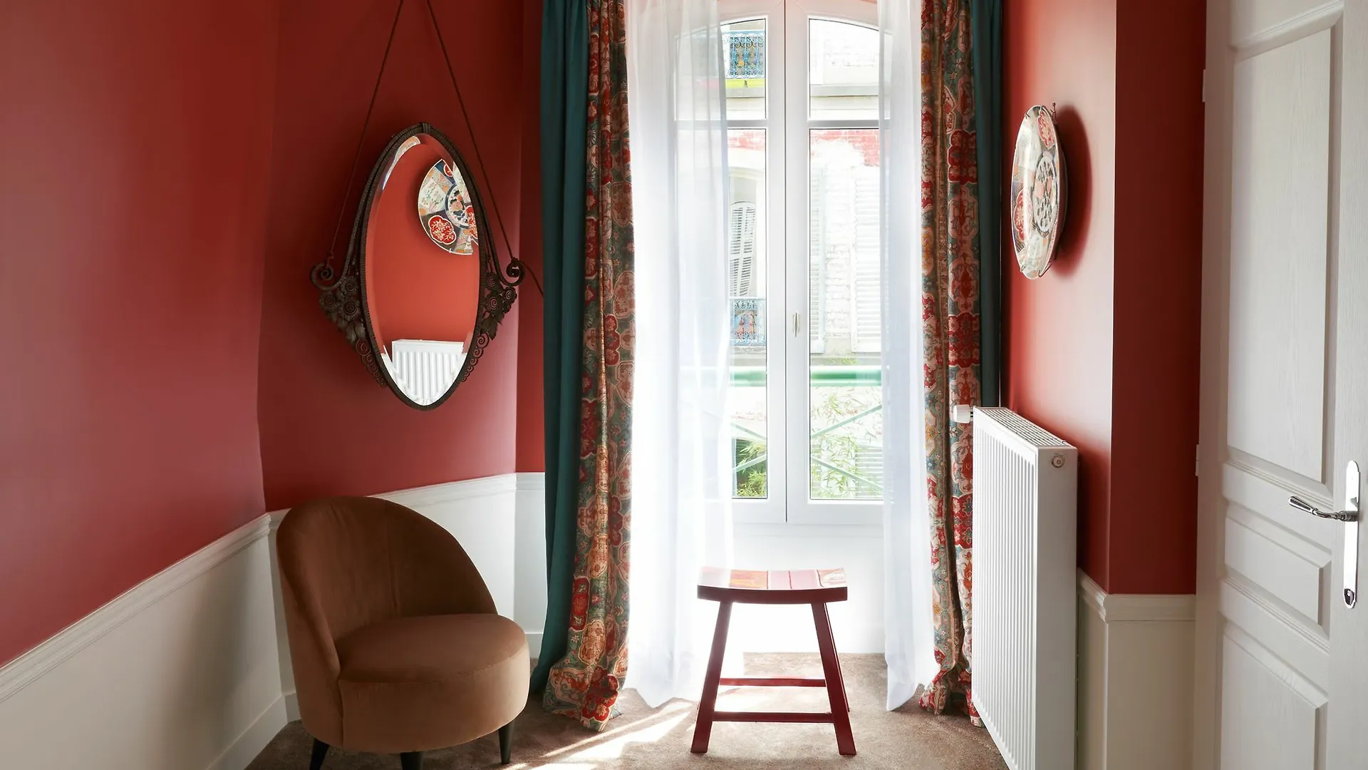 Maison Lepic Montmartre Hotel